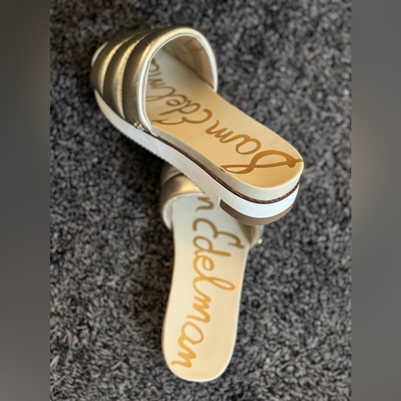 Gold slip-ons-  perfect for traveling/airports security, beach, lounging... - Picture 3 of 7